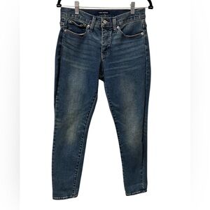 Lucky Brand Women's Indigo Skinny Jeans. EUC